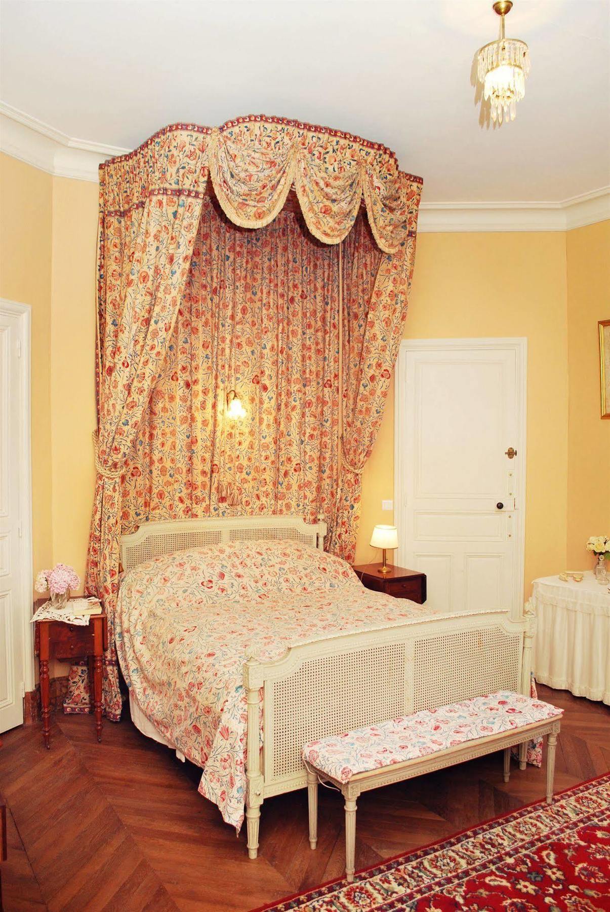 Chateau De La Jumelliere Villa Luaran gambar